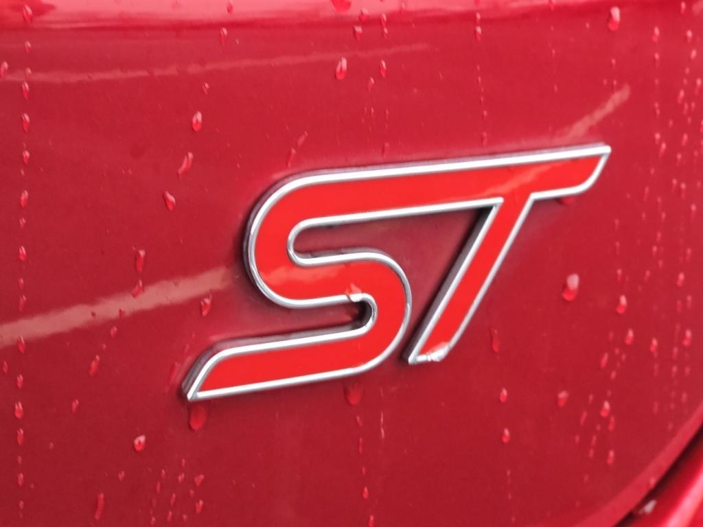 used 2020 Ford Edge car, priced at $17,897