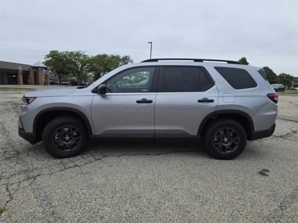 new 2025 Honda Pilot car, priced at $50,100