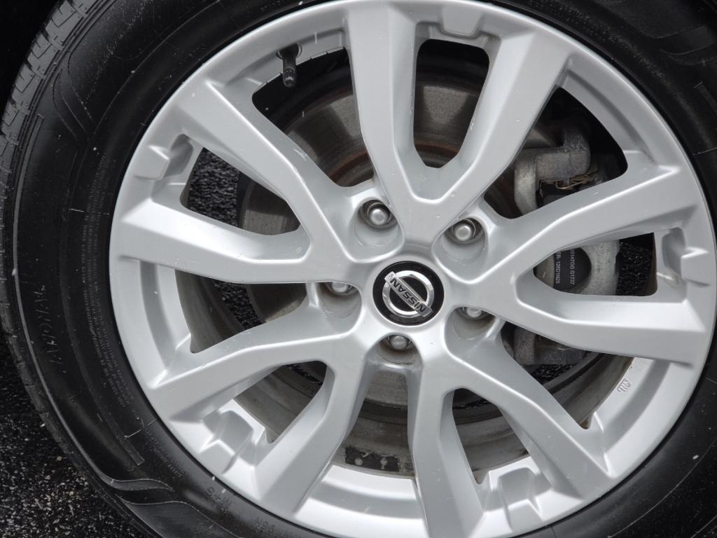 used 2020 Nissan Rogue Sport car, priced at $17,597