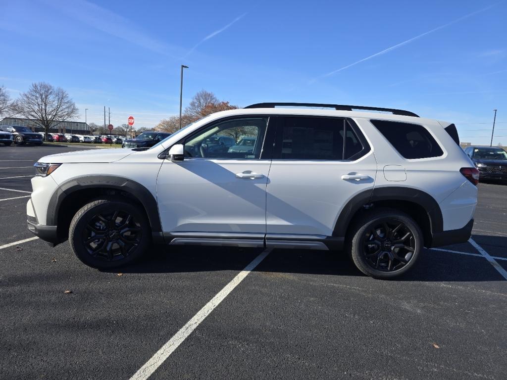 new 2025 Honda Pilot car, priced at $54,200