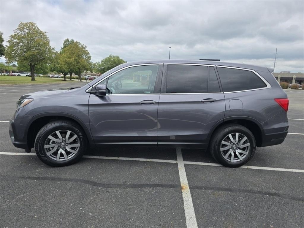 used 2021 Honda Pilot car, priced at $23,297