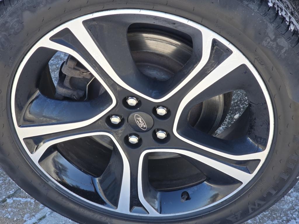 used 2019 Ford Edge car, priced at $17,557