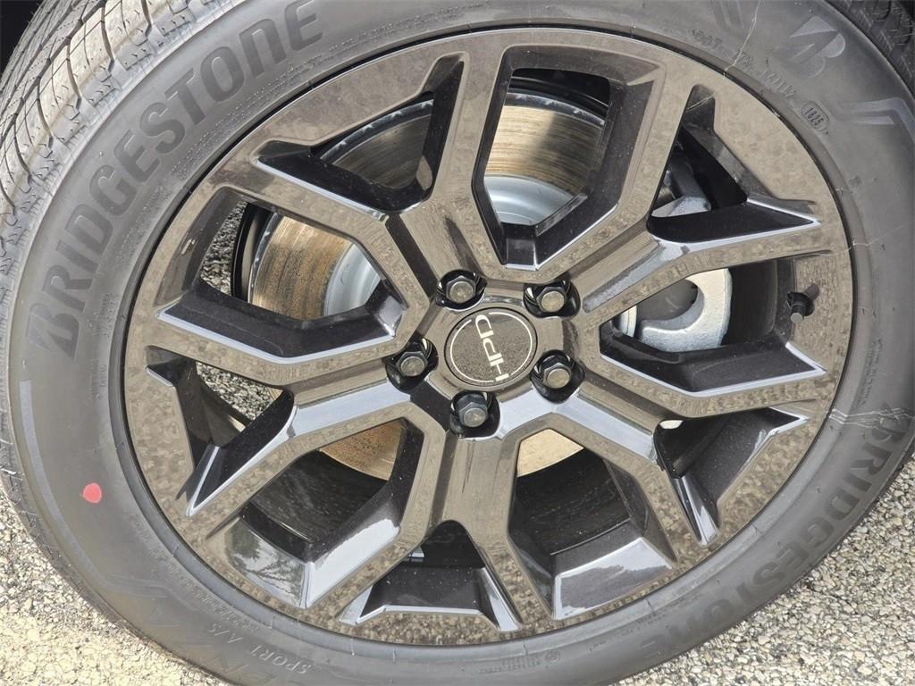 new 2025 Honda Pilot car, priced at $53,050