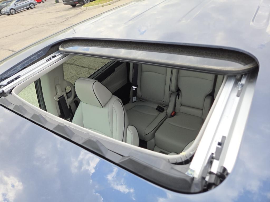 new 2026 Honda Odyssey car, priced at $48,990