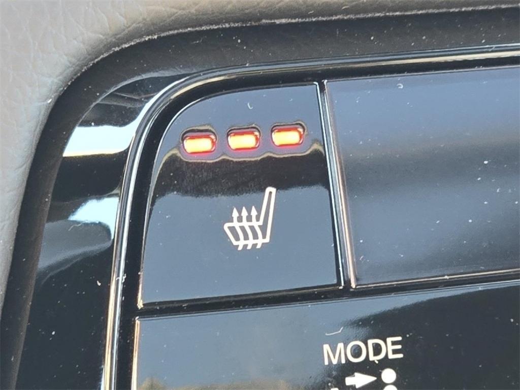 new 2025 Honda Pilot car, priced at $51,250