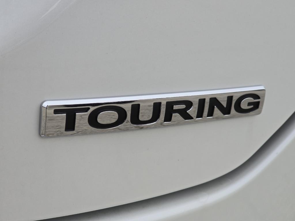 new 2025 Honda Pilot car, priced at $54,300