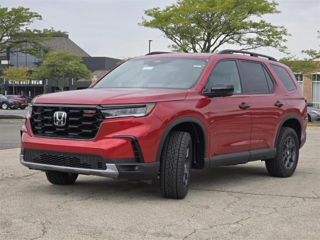 new 2025 Honda Pilot car, priced at $51,330