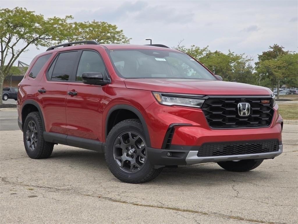 new 2025 Honda Pilot car, priced at $51,330