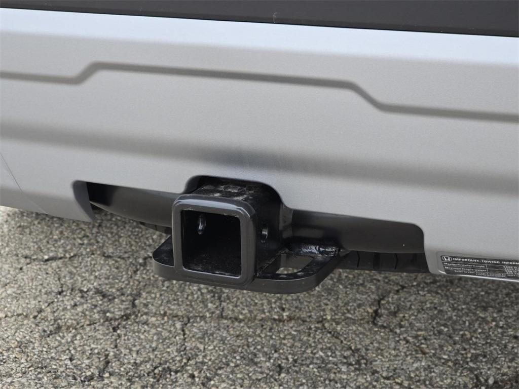 new 2025 Honda Pilot car, priced at $51,330