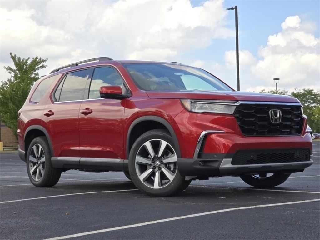 new 2025 Honda Pilot car, priced at $50,755