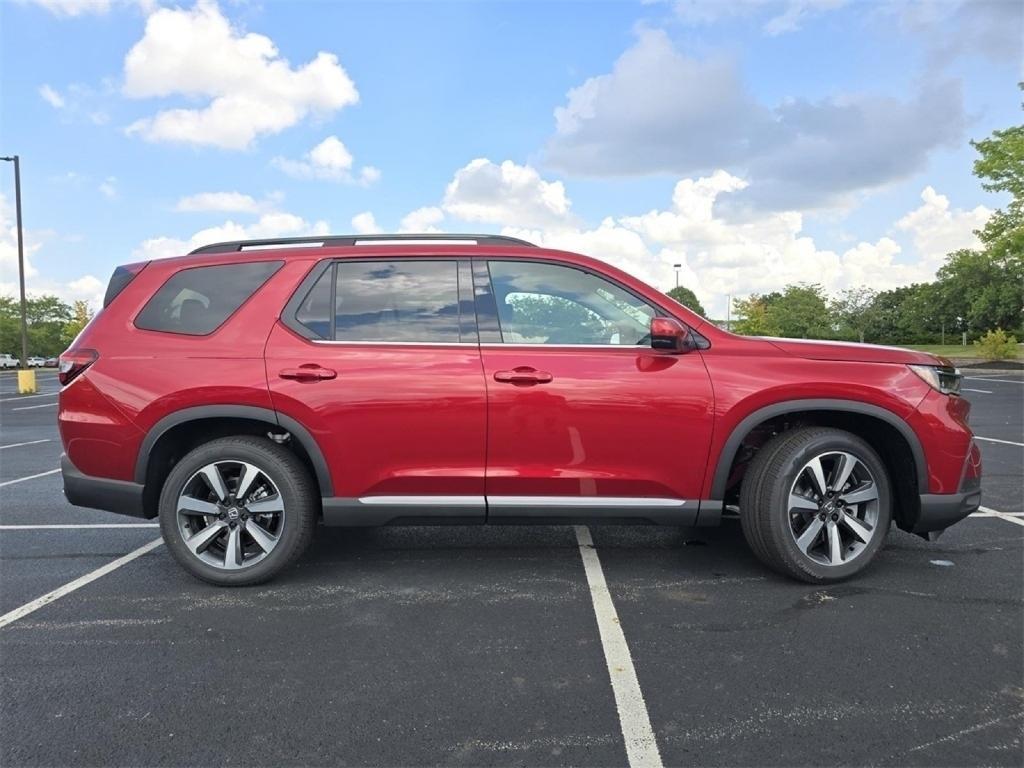 new 2025 Honda Pilot car, priced at $50,755