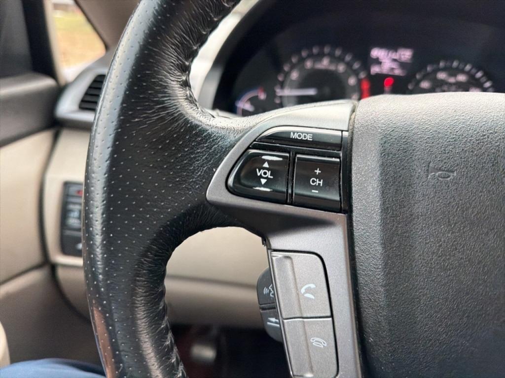 used 2013 Honda Odyssey car, priced at $7,997