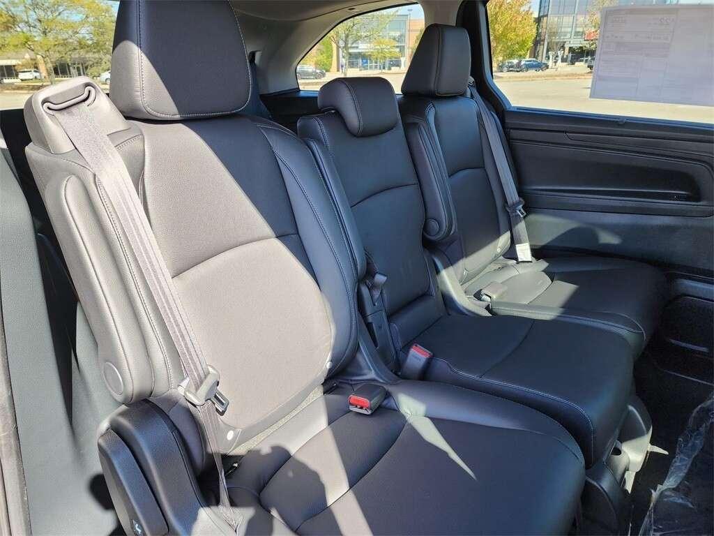 used 2024 Honda Odyssey car, priced at $36,797