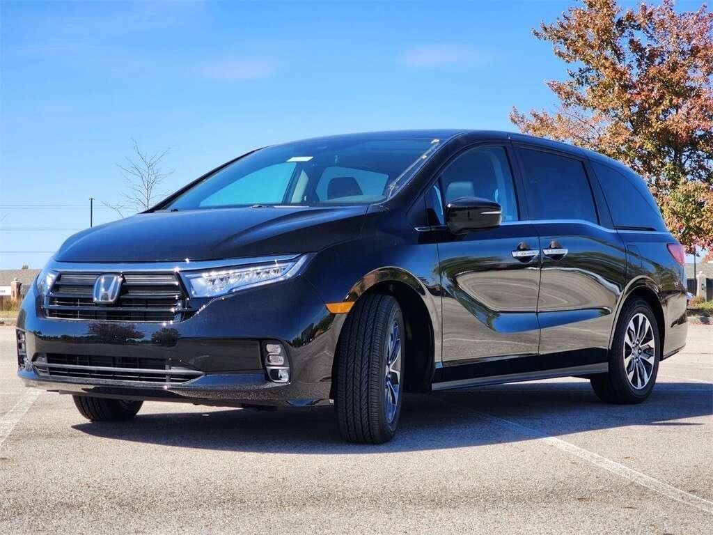 used 2024 Honda Odyssey car, priced at $36,797