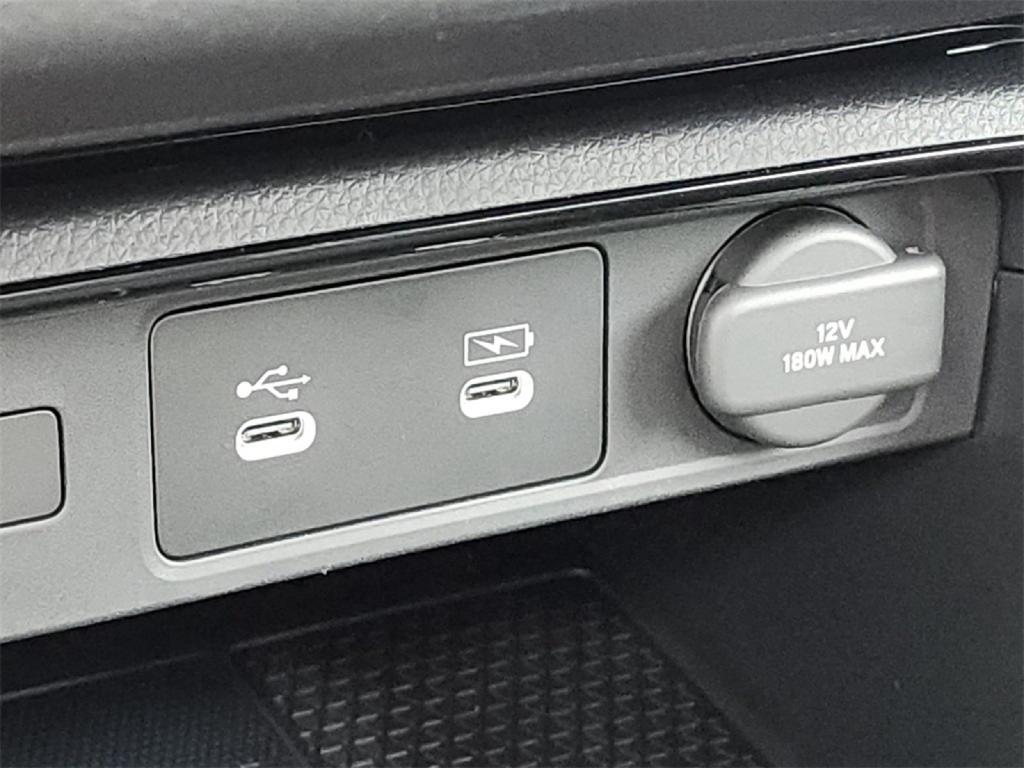 new 2026 Honda CR-V Hybrid car, priced at $41,175