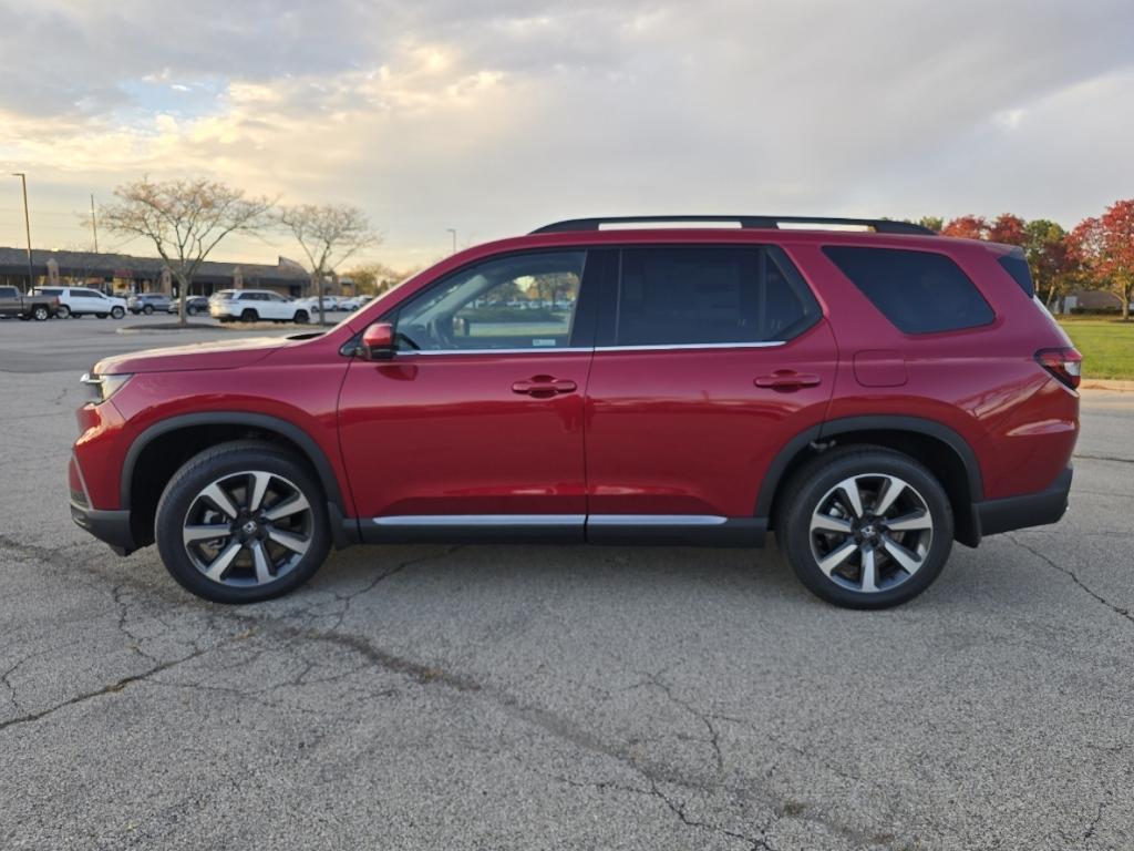 new 2025 Honda Pilot car, priced at $51,450
