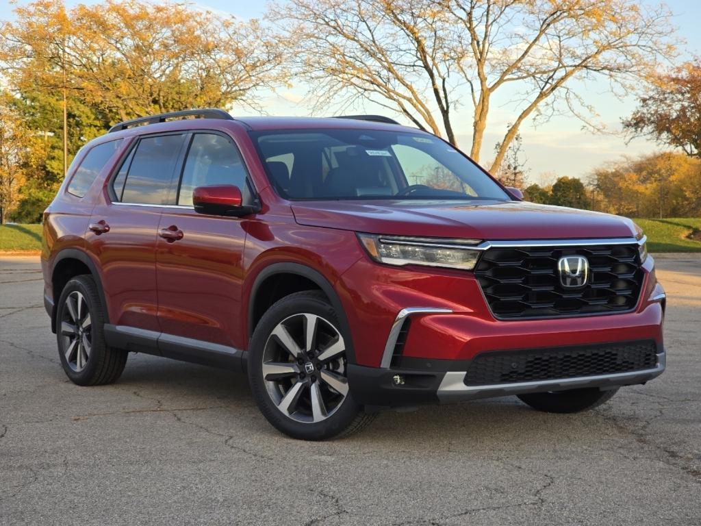 new 2025 Honda Pilot car, priced at $51,450