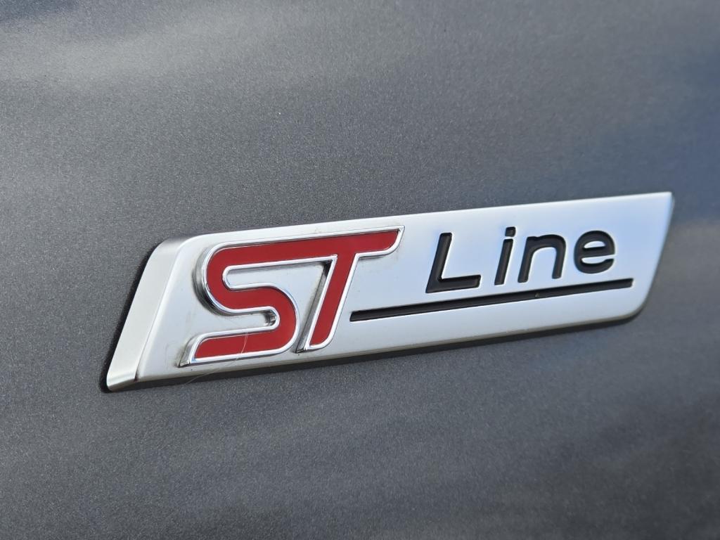 used 2023 Ford Escape car, priced at $27,857