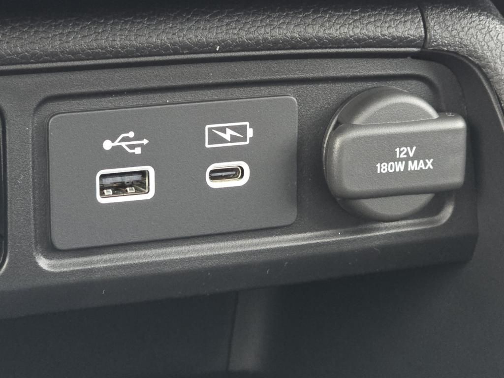 new 2025 Honda Pilot car, priced at $53,650