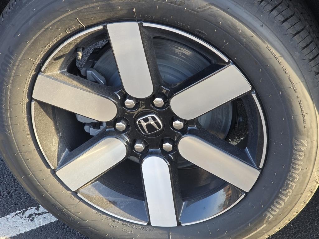 new 2026 Honda Prologue car, priced at $56,350