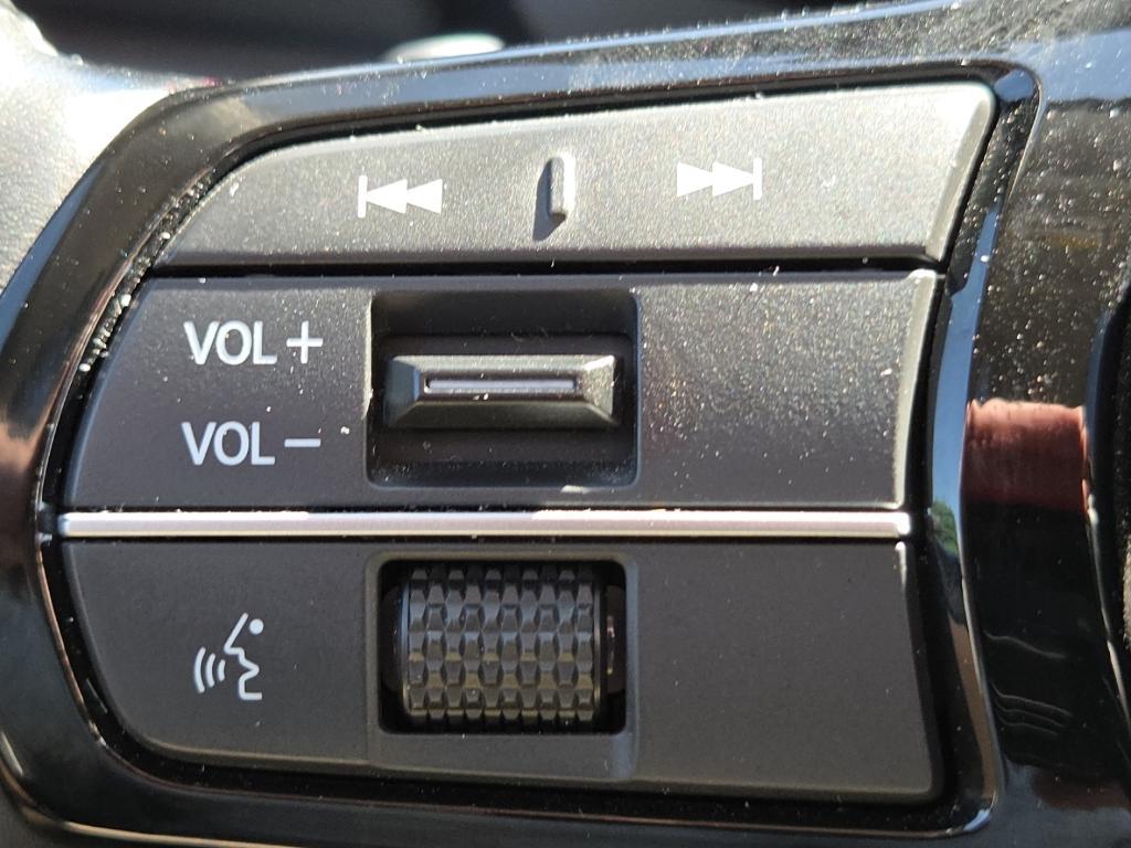 used 2025 Honda Pilot car, priced at $47,597