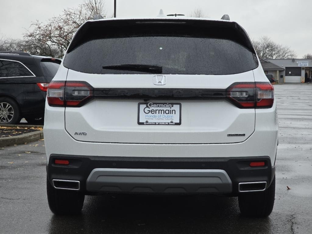 new 2025 Honda Pilot car, priced at $53,550