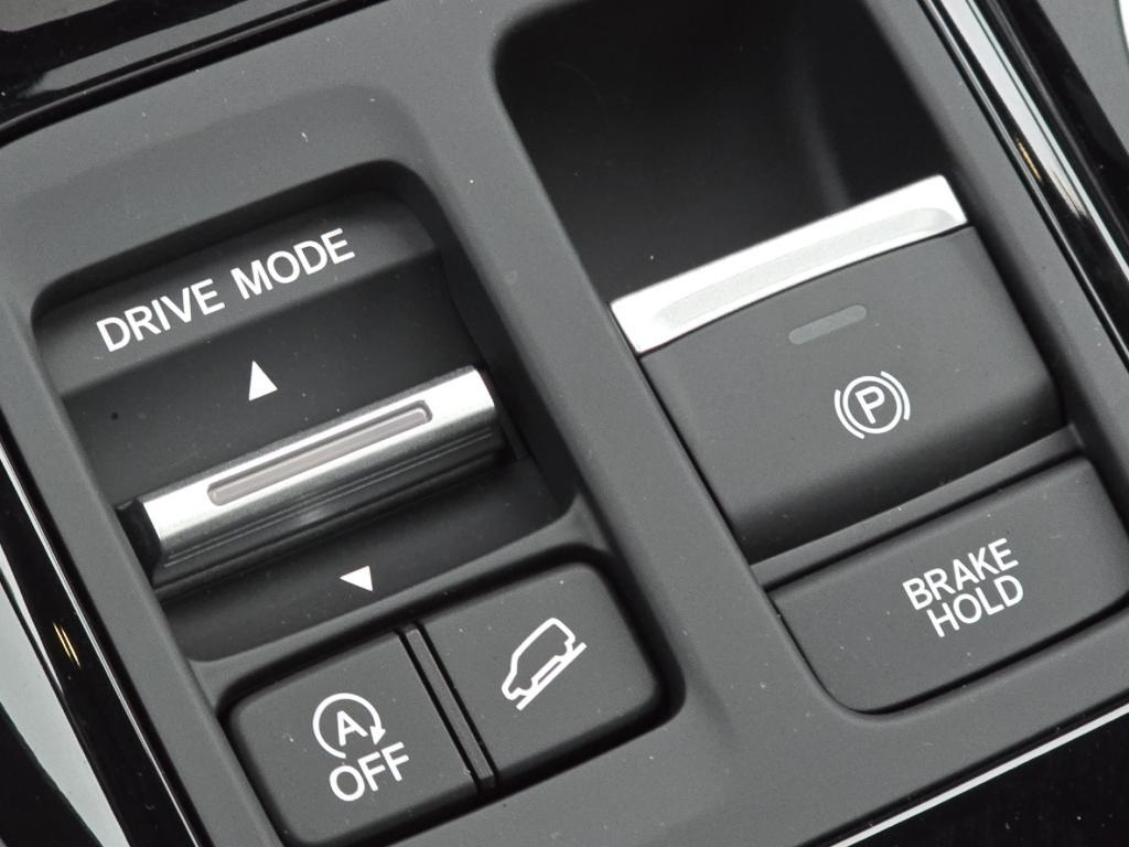 new 2025 Honda Pilot car, priced at $53,550