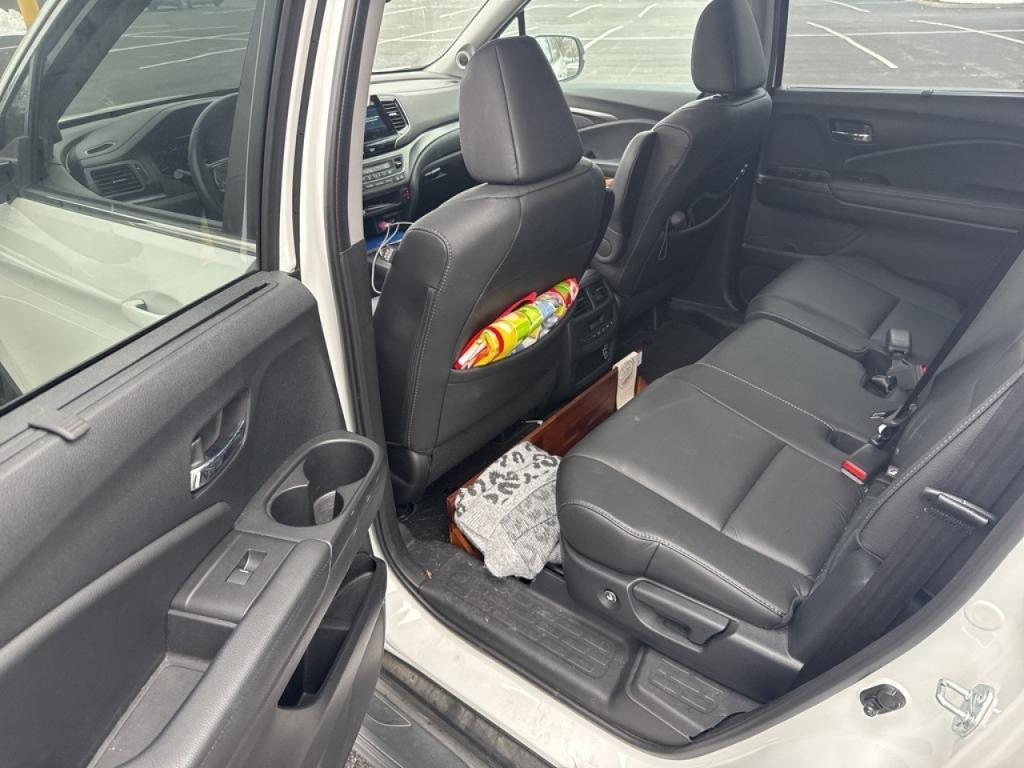 used 2022 Honda Pilot car, priced at $30,697