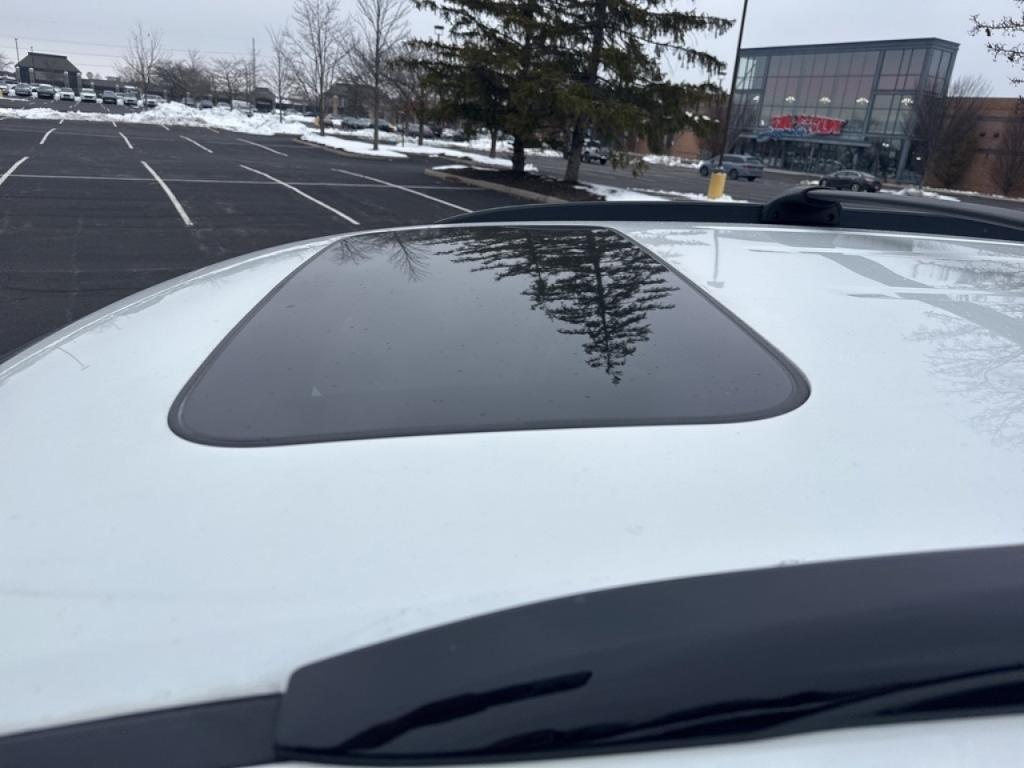 used 2022 Honda Pilot car, priced at $30,697