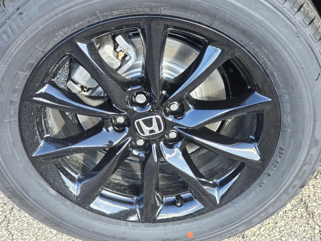 new 2026 Honda CR-V Hybrid car, priced at $38,580