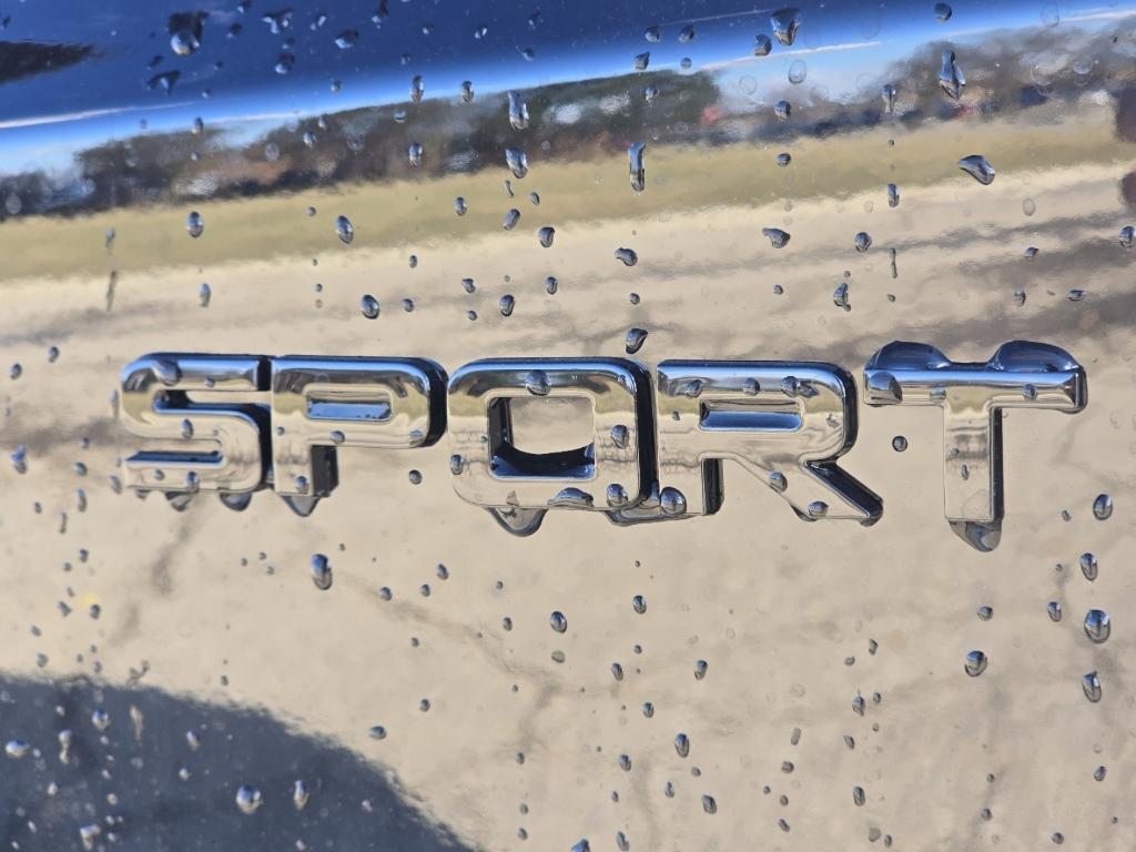 new 2026 Honda CR-V Hybrid car, priced at $38,580