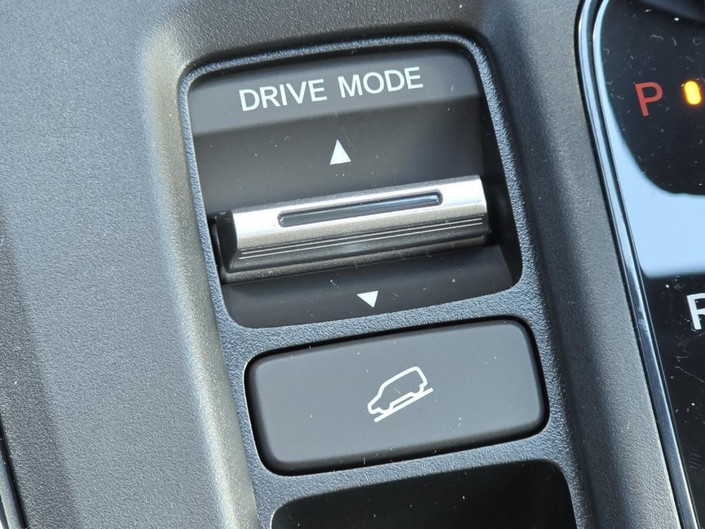 new 2026 Honda CR-V Hybrid car, priced at $38,580