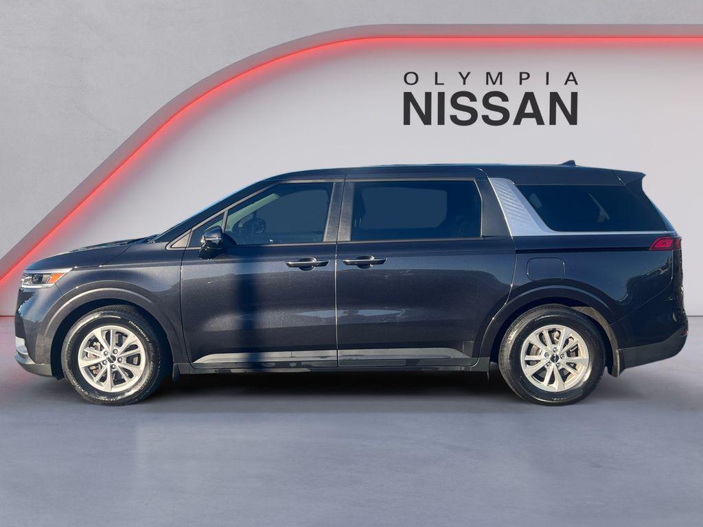 used 2024 Kia Carnival car, priced at $33,388