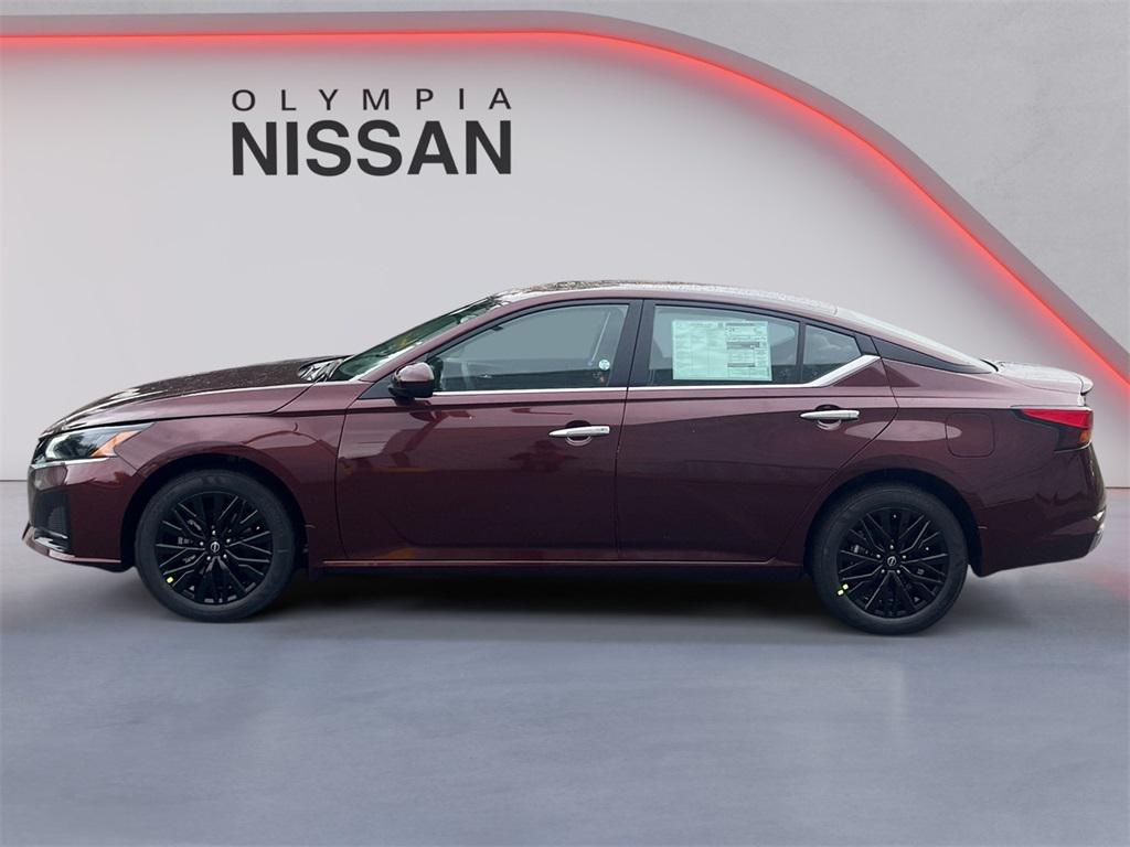 new 2025 Nissan Altima car, priced at $29,805