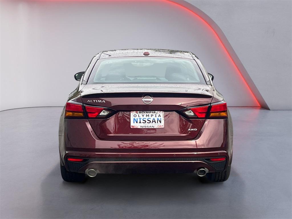 new 2025 Nissan Altima car, priced at $29,805