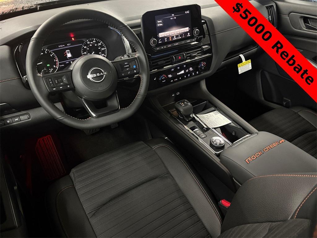 new 2025 Nissan Pathfinder car, priced at $40,260