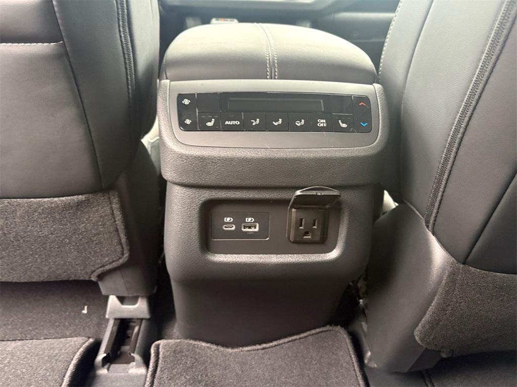 new 2025 Nissan Pathfinder car, priced at $48,345