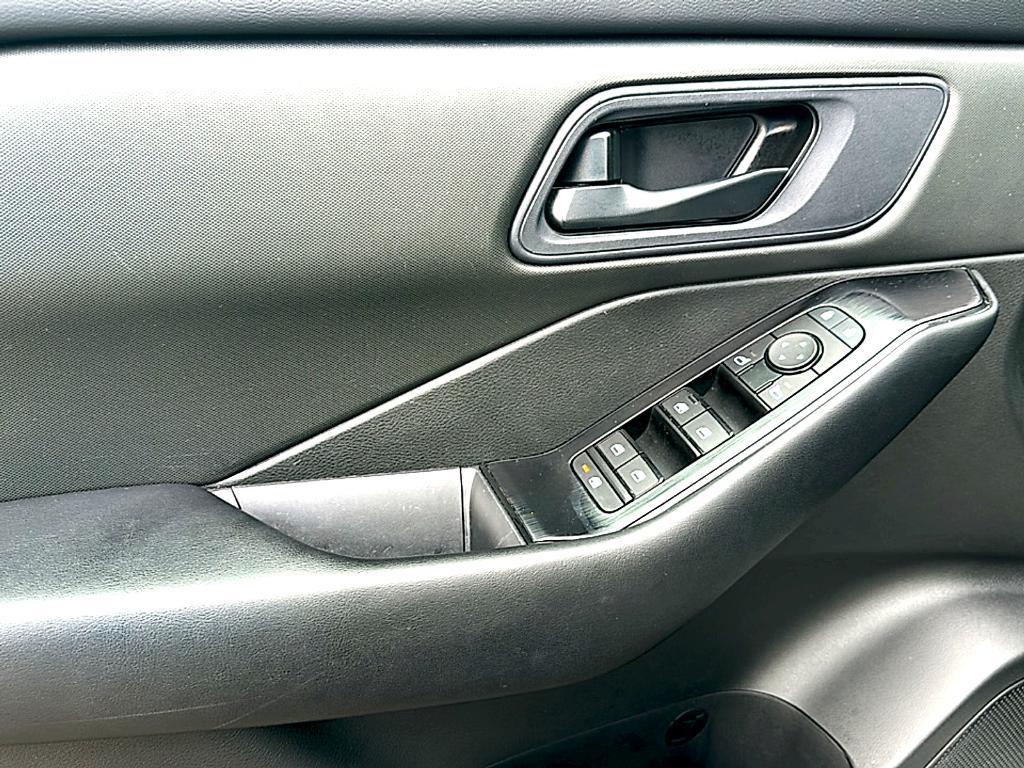 used 2024 Nissan Rogue car, priced at $19,999