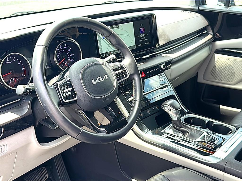 used 2023 Kia Carnival car, priced at $32,999