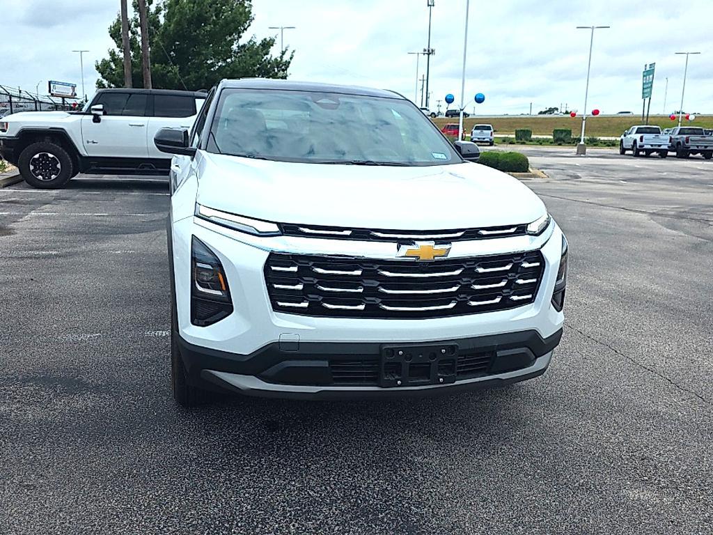 used 2025 Chevrolet Equinox car, priced at $28,000