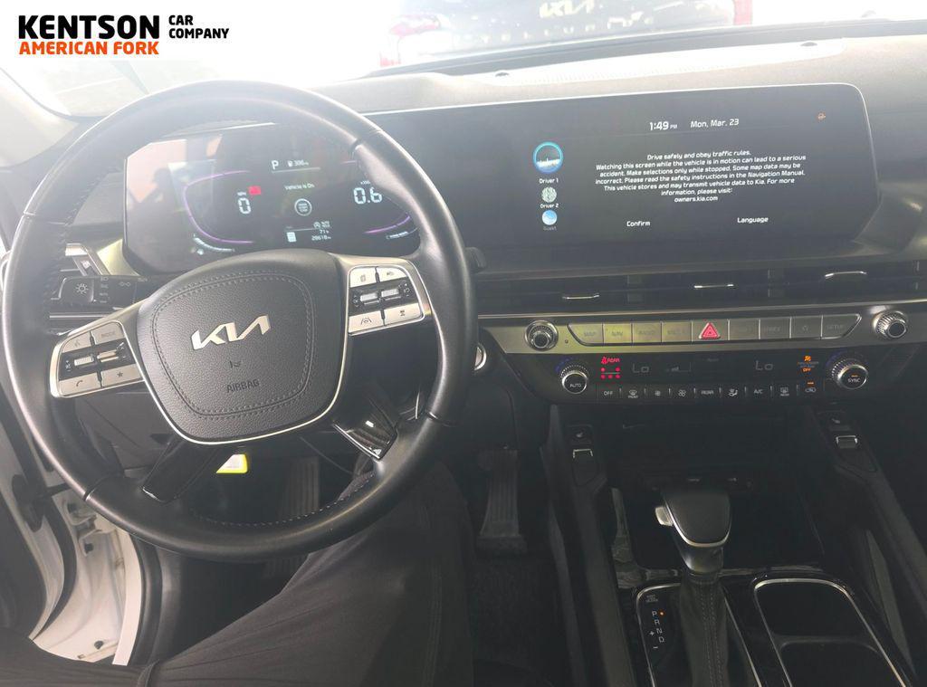 used 2025 Kia Telluride car, priced at $35,250