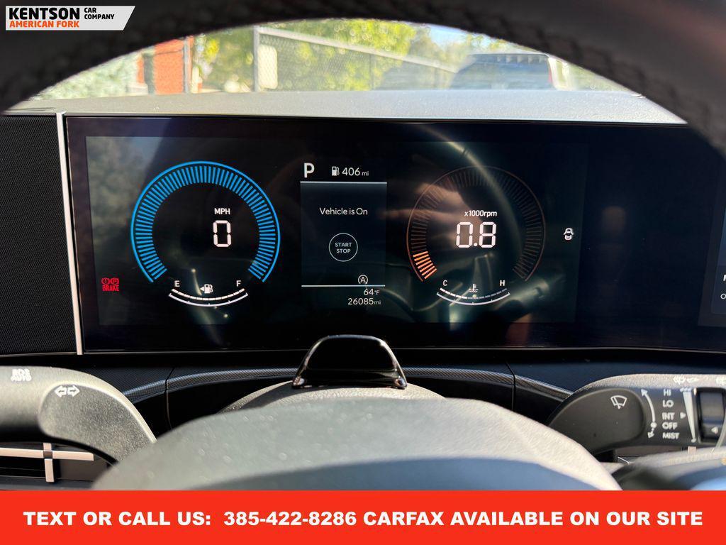 used 2025 Hyundai Santa Fe car, priced at $28,450