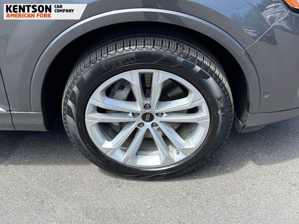 used 2025 Audi Q7 car, priced at $49,950