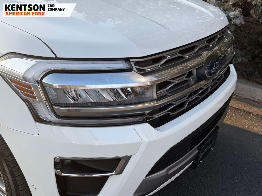 used 2024 Ford Expedition car, priced at $65,550