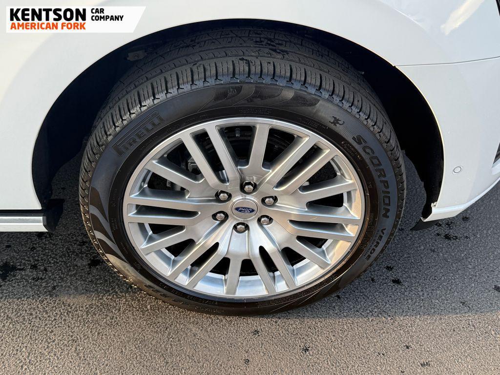 used 2024 Ford Expedition car, priced at $65,550