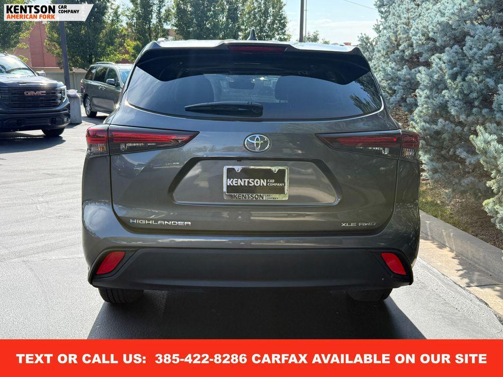 used 2025 Toyota Highlander car, priced at $40,950