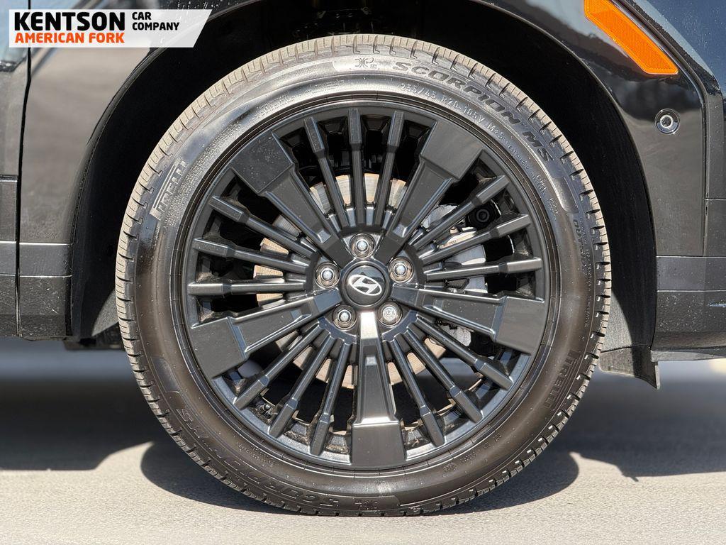 used 2025 Hyundai SANTA FE HEV car, priced at $40,950