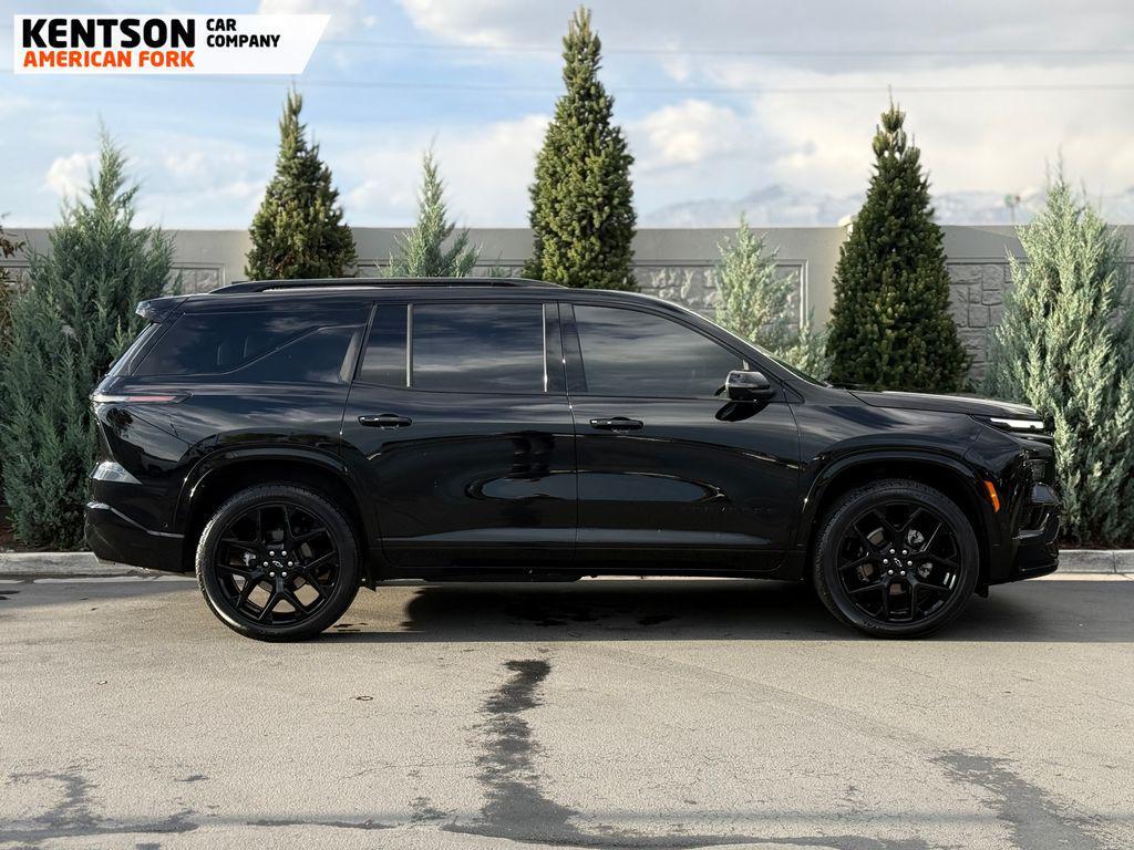used 2025 Chevrolet Traverse car, priced at $51,250