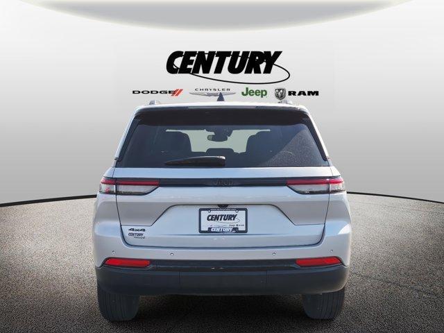 used 2024 Jeep Grand Cherokee car, priced at $32,977