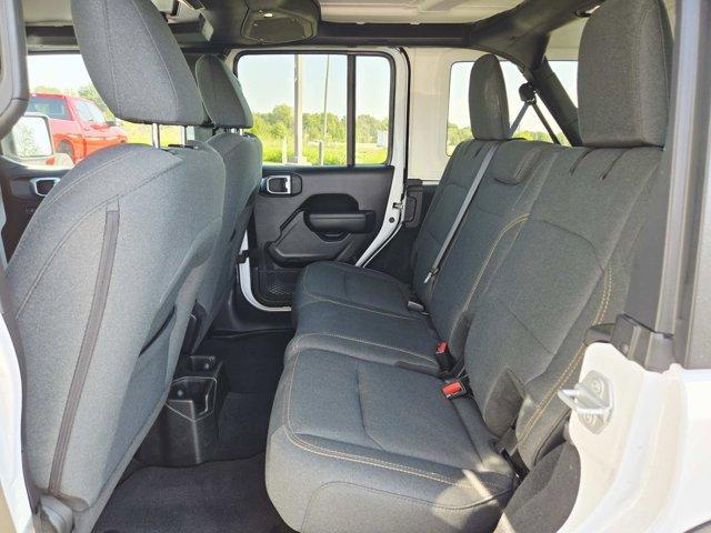 2024 Bright White Clearcoat Jeep Wrangler